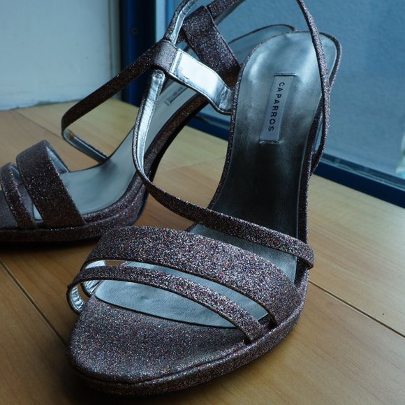 Cocktail/Sparkly Dress Sandals - Picture 10 of 12
